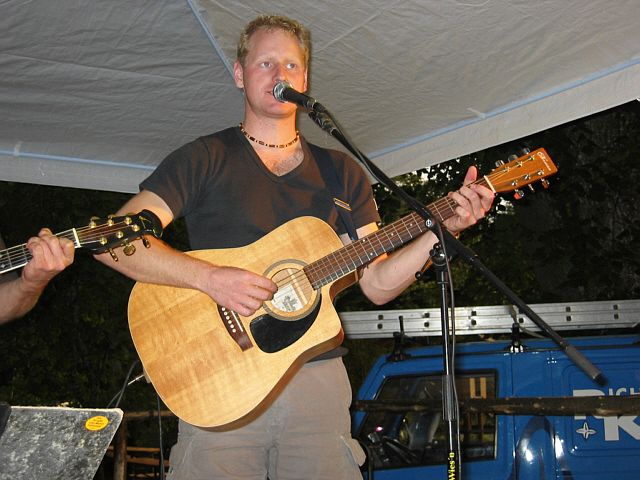 640x480 pixels (59K)