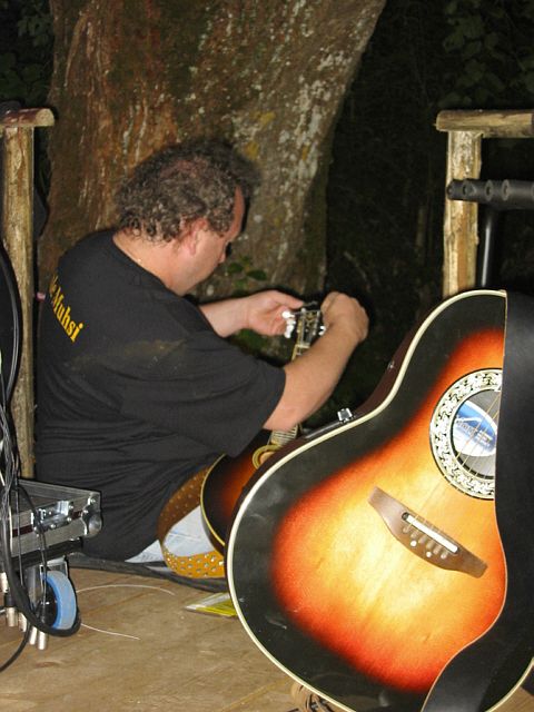 480x640 pixels (56K)