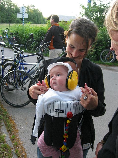 480x640 pixels (276K)