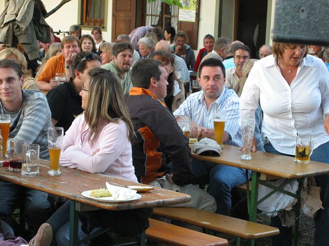 640x480 pixels (265K)