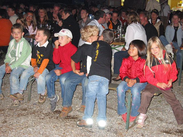 640x480 pixels (315K)