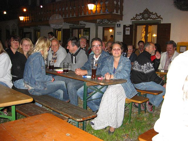 640x480 pixels (290K)