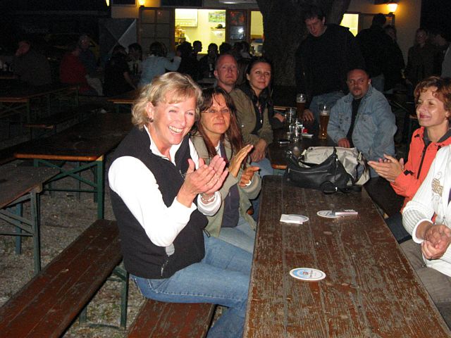 640x480 pixels (274K)