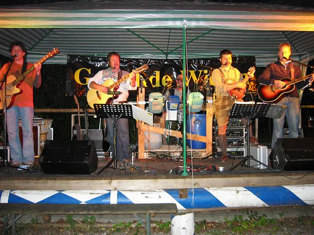 640x480 pixels (315K)