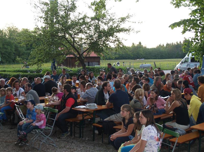 800x599 pixels (105K)