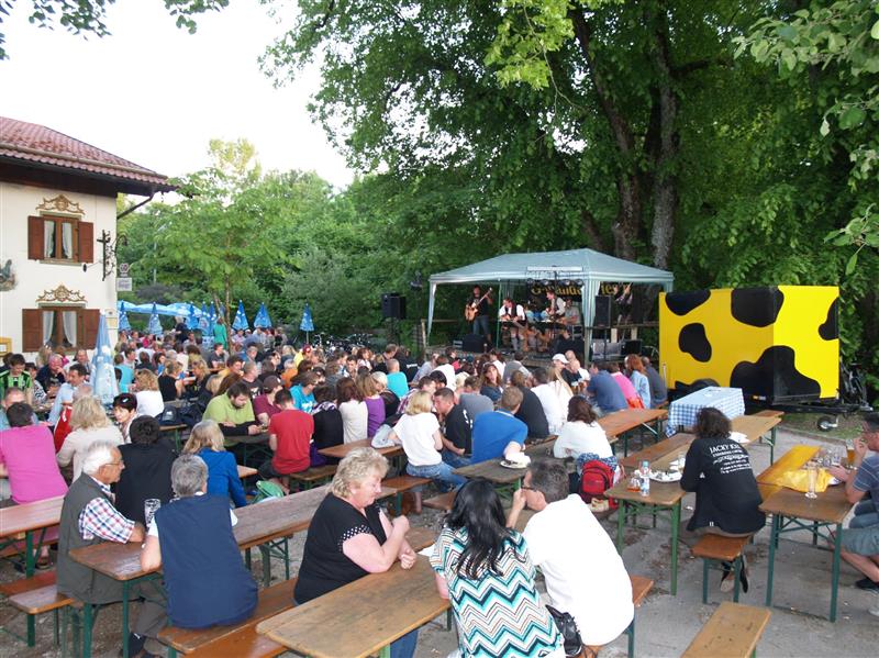 800x599 pixels (114K)