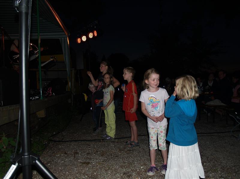 800x599 pixels (51K)