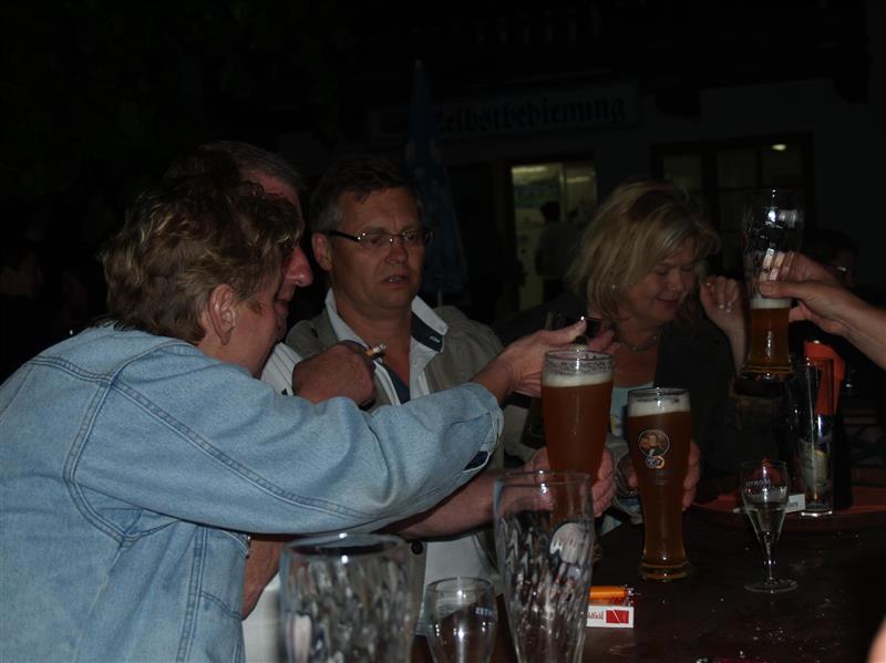 800x599 pixels (47K)