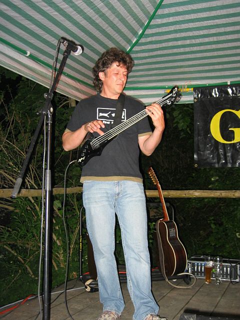 480x640 pixels (251K)