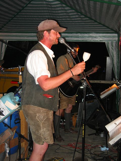 480x640 pixels (198K)