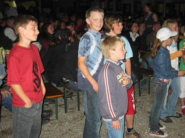 640x480 pixels (224K)