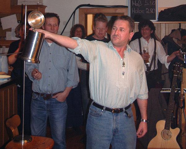 600x480 pixels (234K)