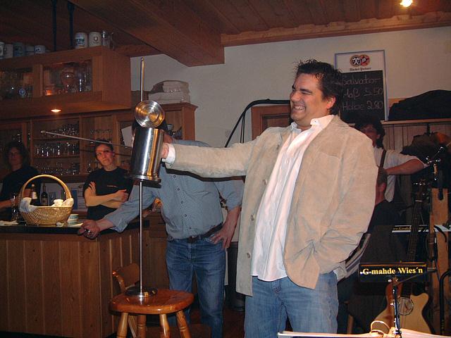 640x480 pixels (256K)