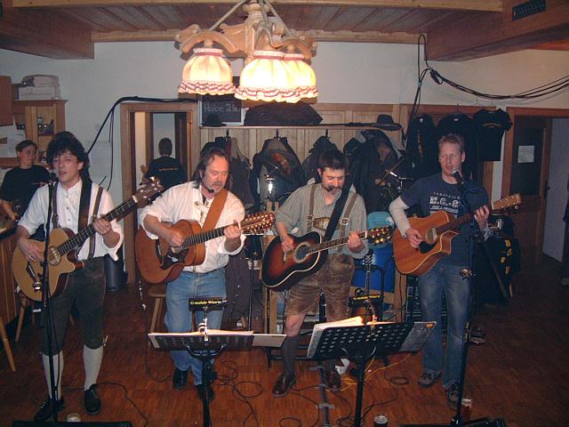 640x480 pixels (284K)