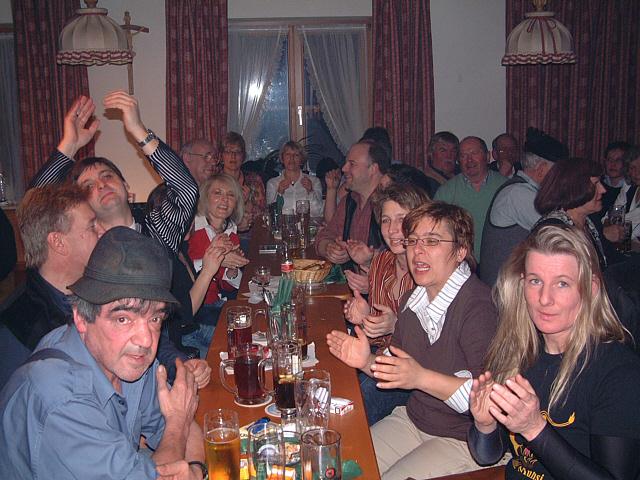 640x480 pixels (285K)