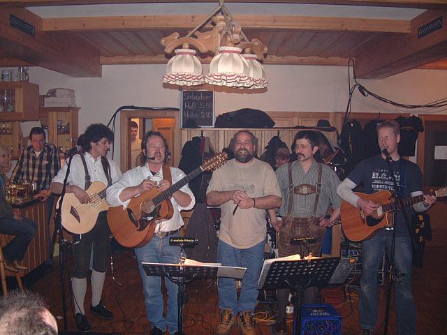 640x480 pixels (272K)