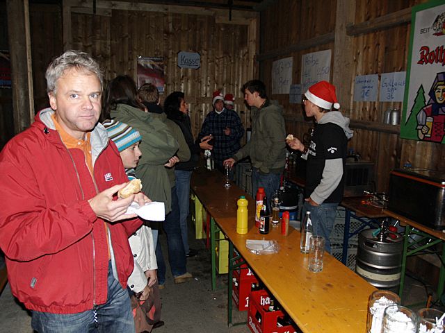 640x480 pixels (243K)