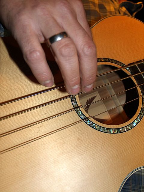 480x640 pixels (209K)