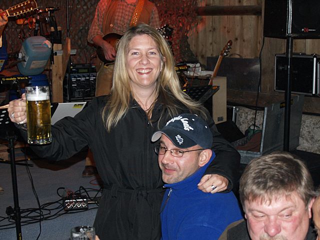 640x480 pixels (240K)