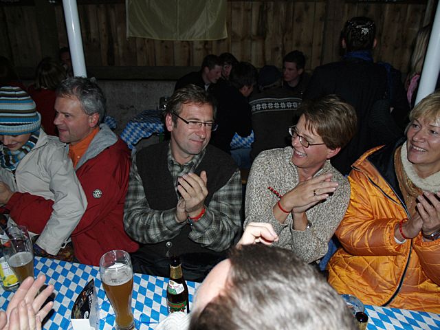 640x480 pixels (243K)