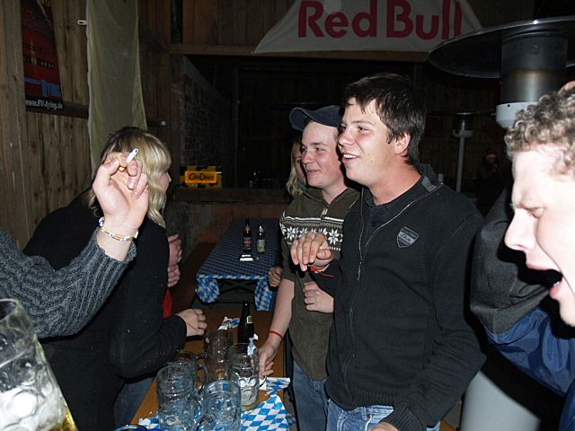 640x480 pixels (195K)