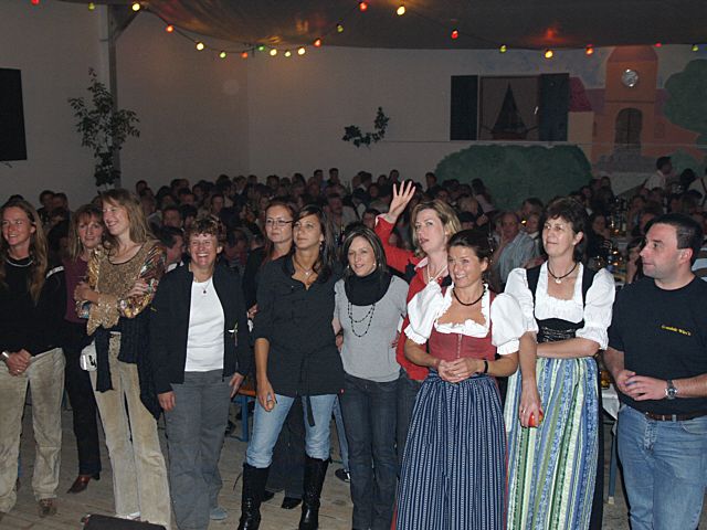 640x480 pixels (252K)