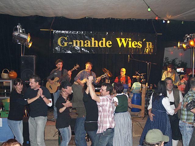 640x480 pixels (275K)