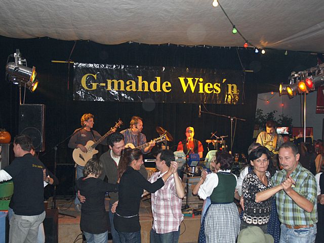 640x480 pixels (275K)