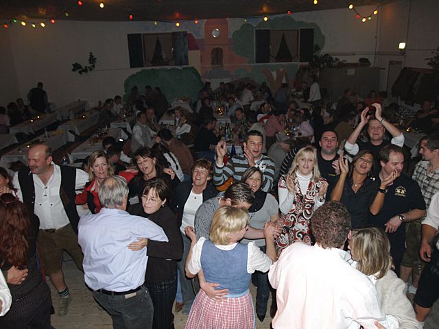 640x480 pixels (231K)