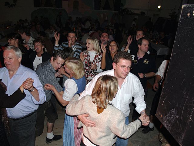 640x480 pixels (214K)