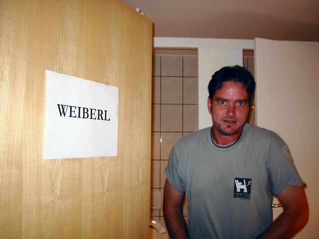 616x455 pixels (177K)