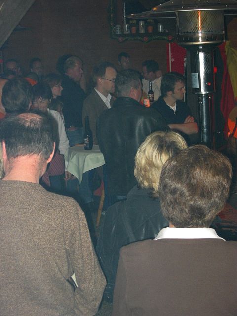 480x640 pixels (196K)