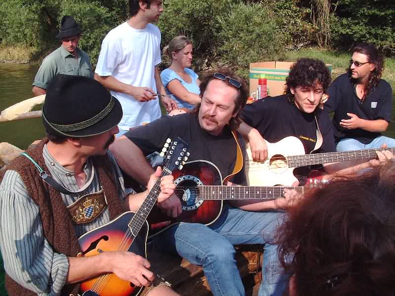 800x600 pixels (70K)