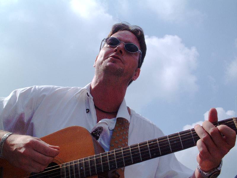 800x600 pixels (45K)