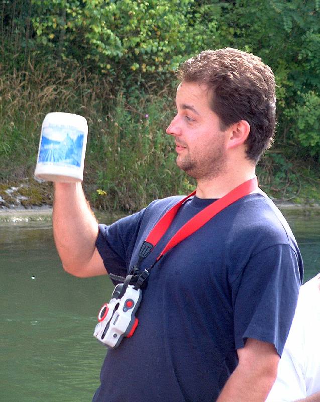 637x800 pixels (86K)