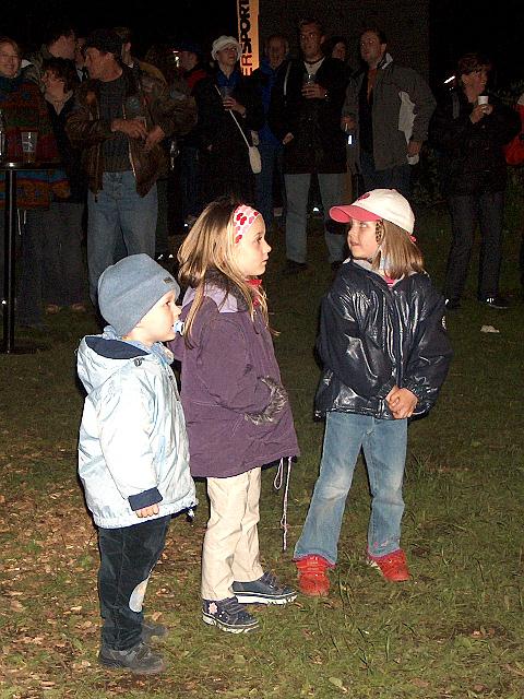 480x640 pixels (325K)