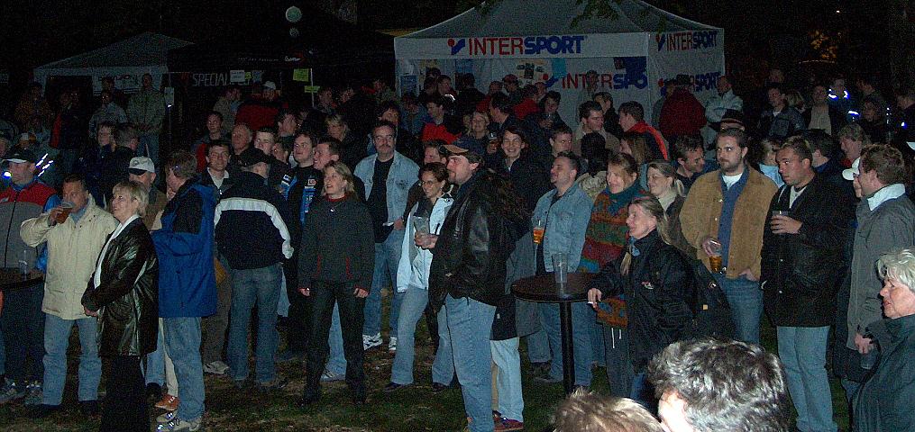 1015x480 pixels (563K)