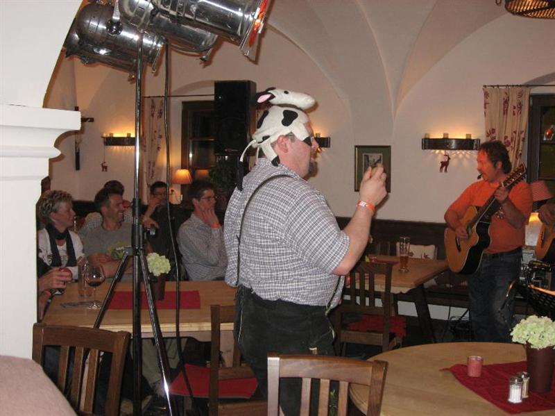 800x599 pixels (66K)