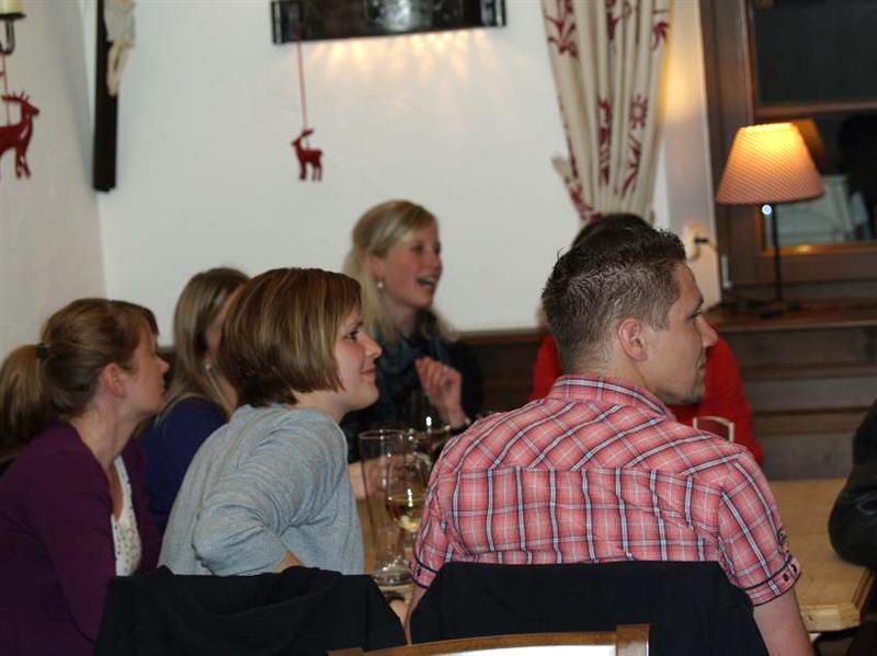 800x599 pixels (54K)