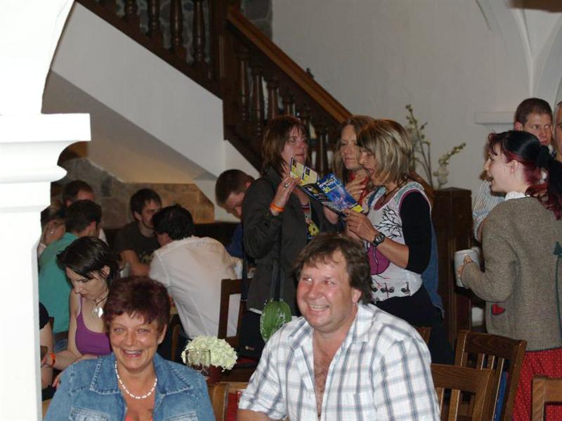 800x599 pixels (60K)