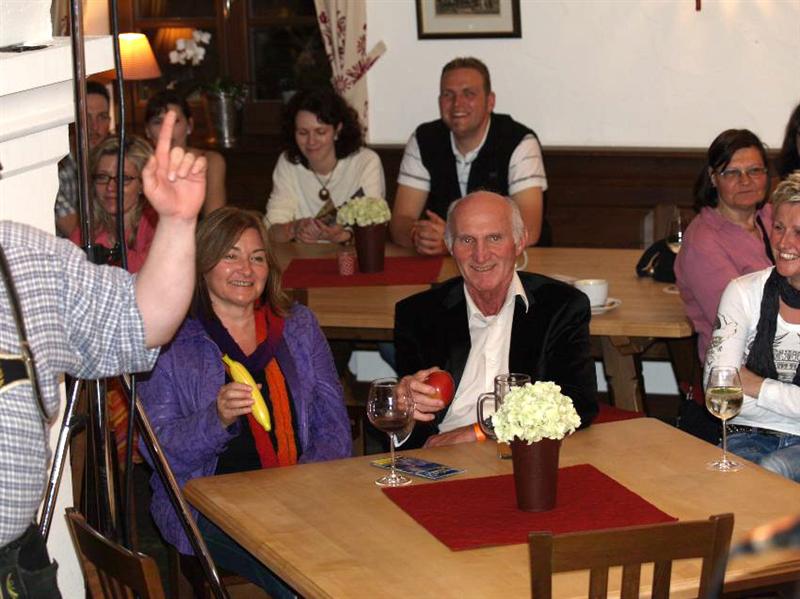 800x599 pixels (70K)