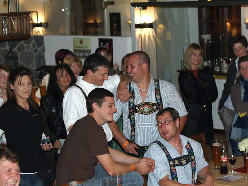 800x599 pixels (71K)