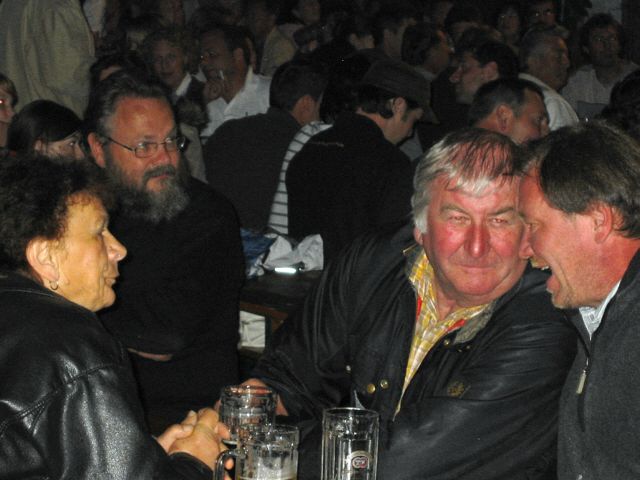 640x480 pixels (166K)