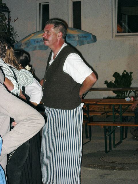 480x640 pixels (242K)