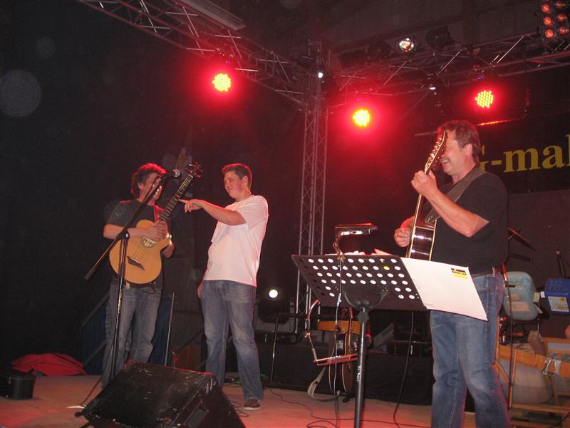 800x600 pixels (65K)