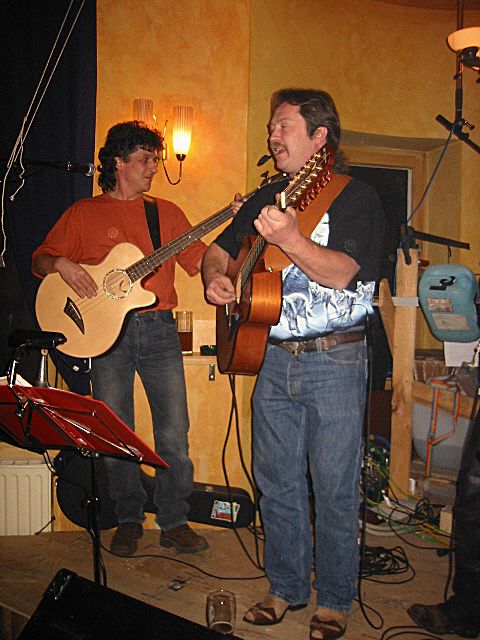 480x640 pixels (270K)