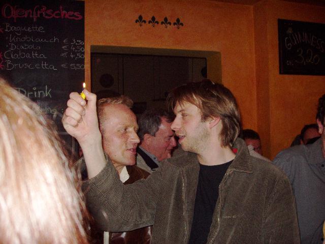 640x480 pixels (44K)