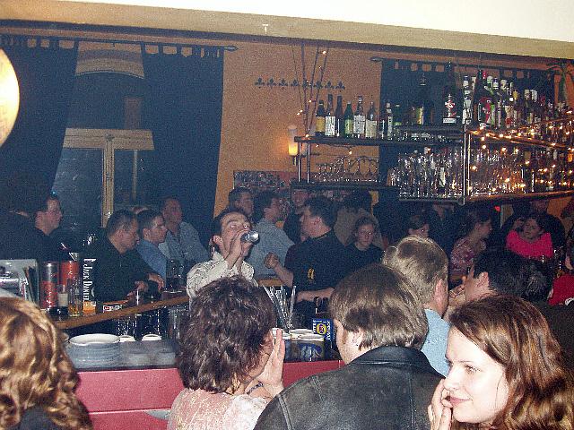 640x480 pixels (85K)