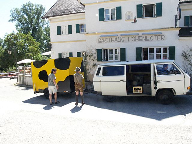 640x480 pixels (68K)