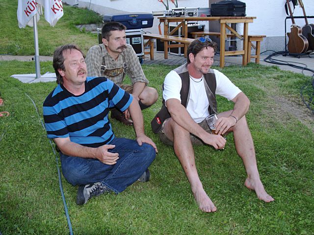 640x480 pixels (94K)